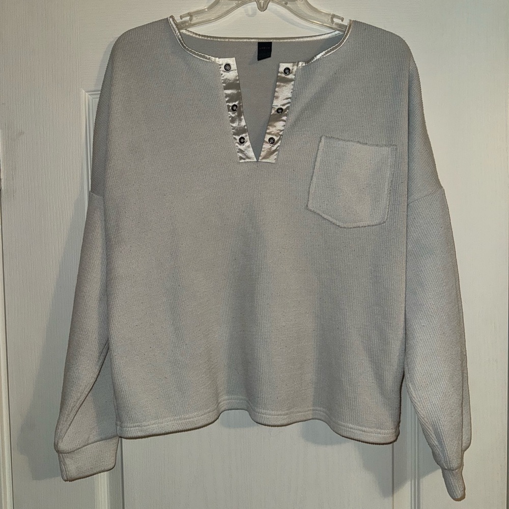 ❤️2 for 10❤️ Shein white Garment Eyelets Pocket Front Tee ribbed long sleeve top